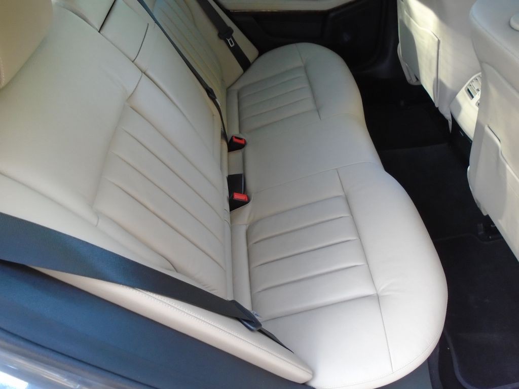 2012 Mercedes-Benz E-Class Image 14