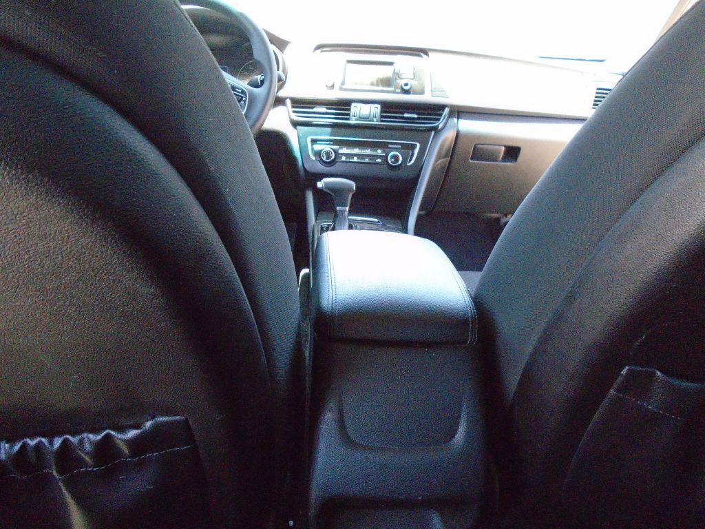 2016 Kia Optima Image 2