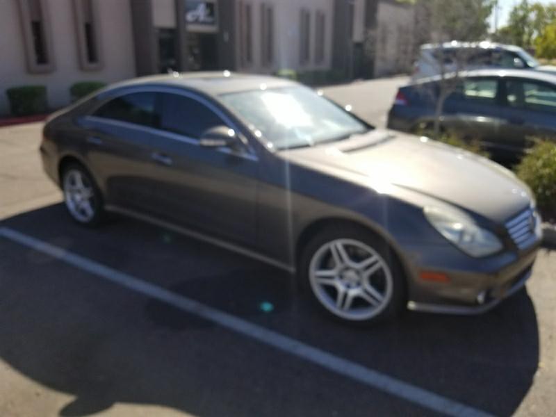 2007 Mercedes-Benz CLS-Class Image 2