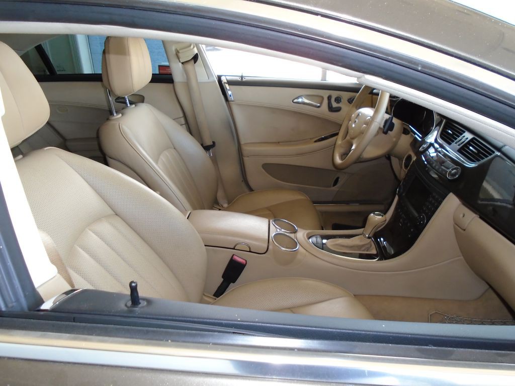 2007 Mercedes-Benz CLS-Class Image 14