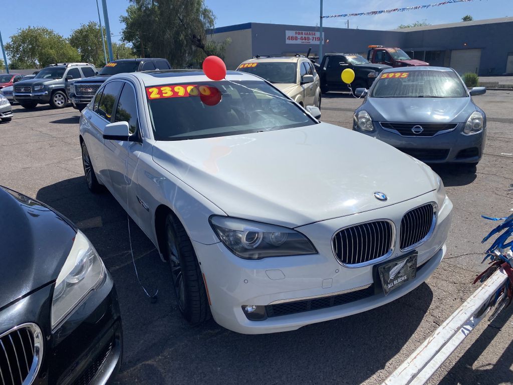 2011 BMW 7 Series Image 14