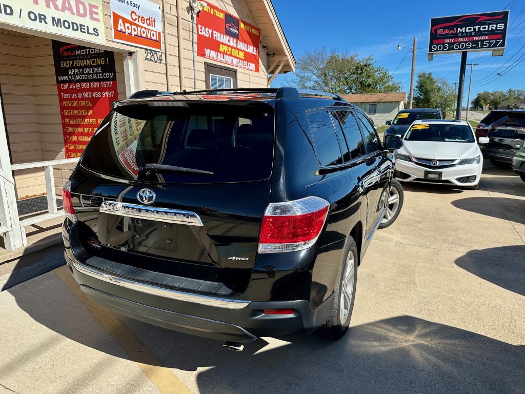2013 Toyota Highlander Image 11