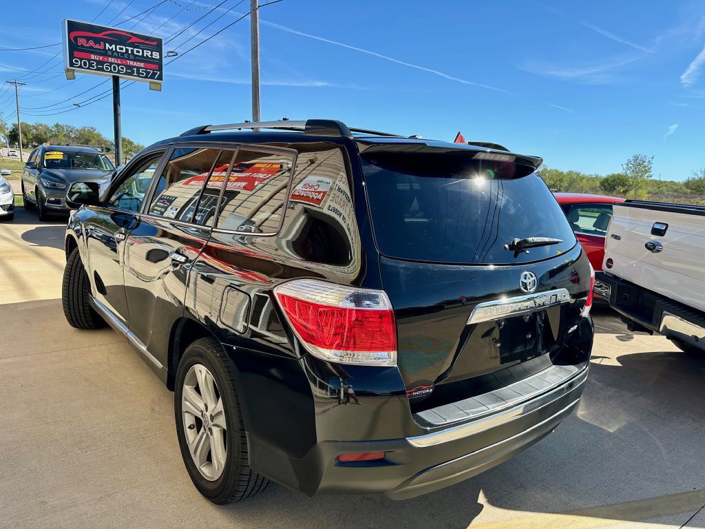 2013 Toyota Highlander Image 13
