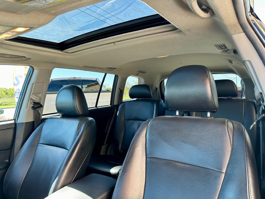 2013 Toyota Highlander Image 19