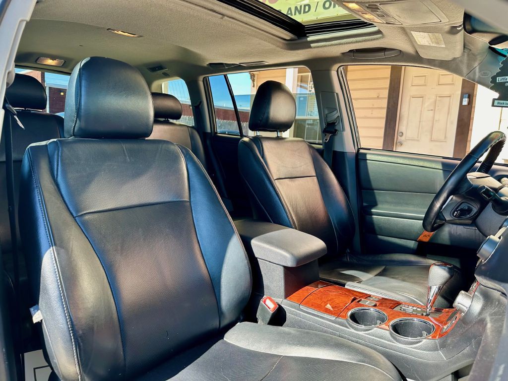 2013 Toyota Highlander Image 26