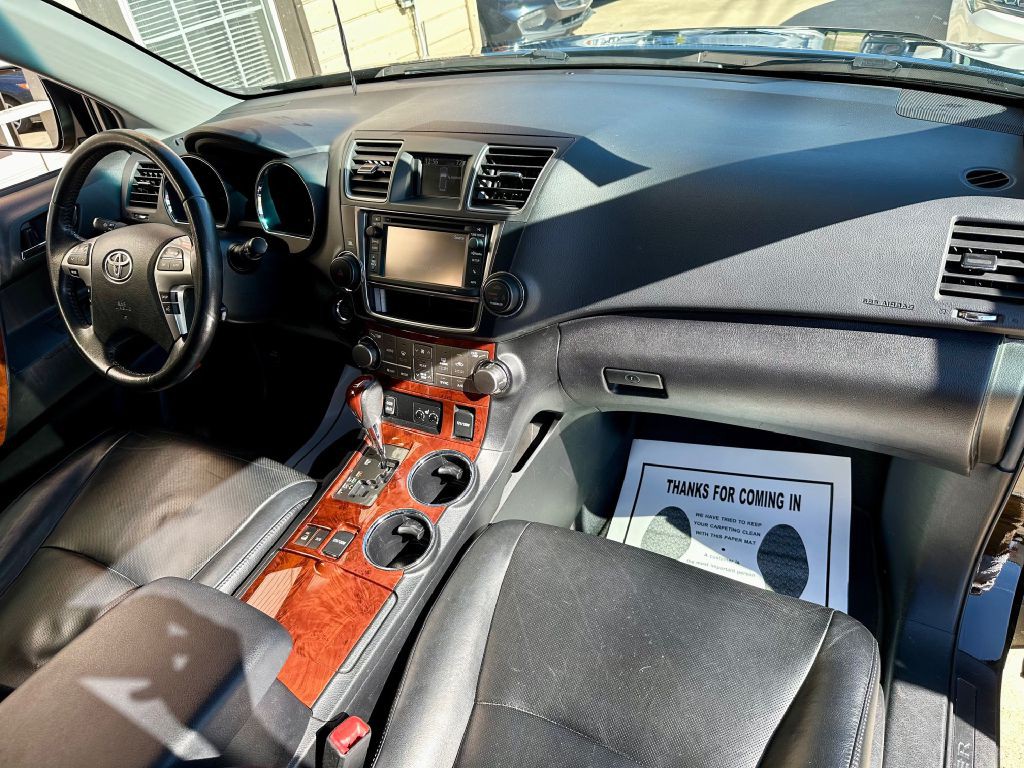 2013 Toyota Highlander Image 27