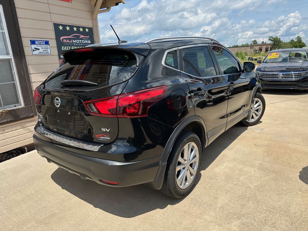 2017 Nissan Rogue Image 11