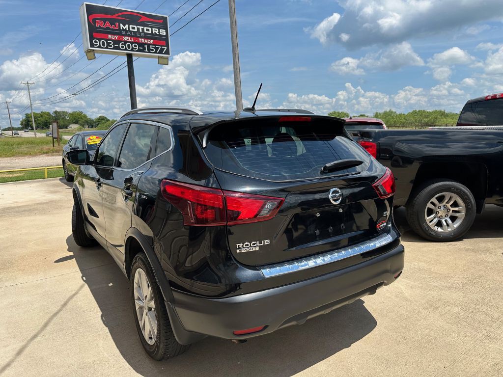 2017 Nissan Rogue Image 17