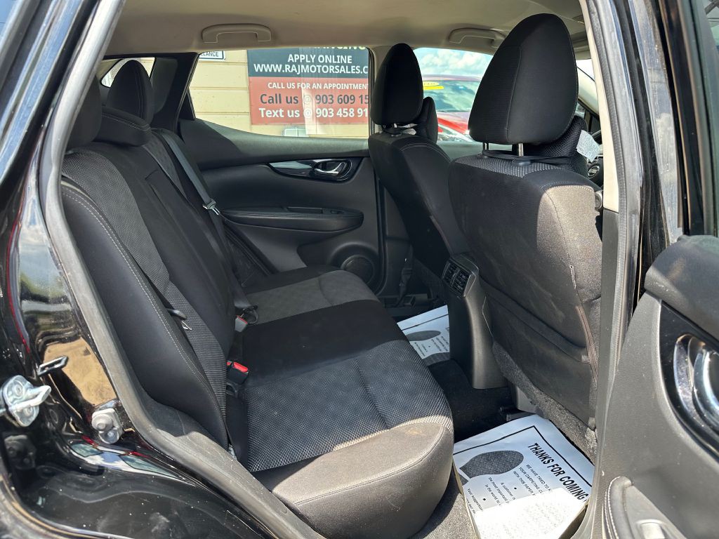 2017 Nissan Rogue Image 28