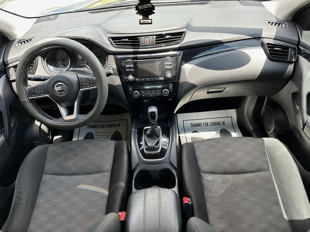 2017 Nissan Rogue Image 29