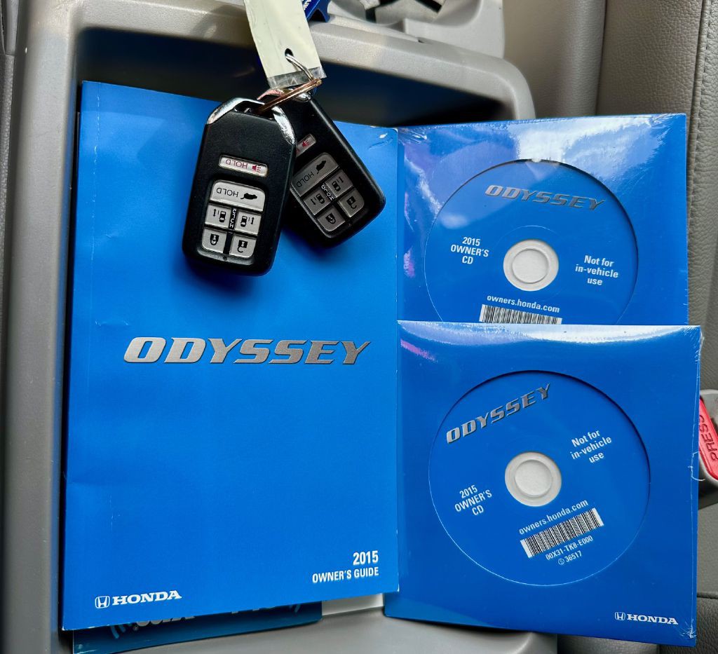 2015 Honda Odyssey Image 15