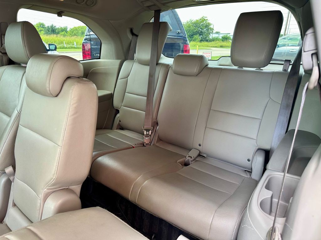 2015 Honda Odyssey Image 22
