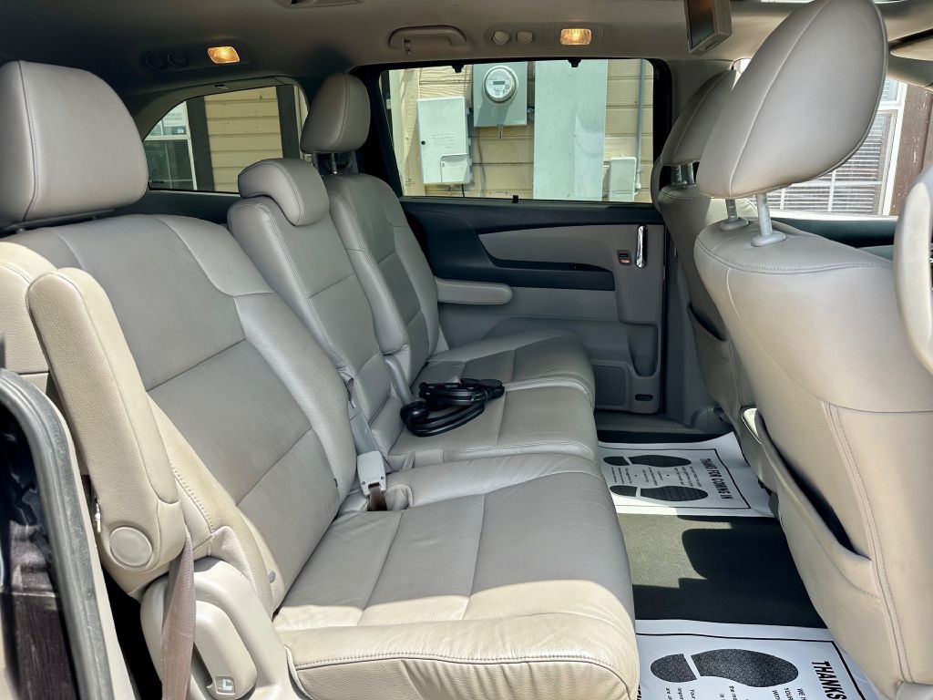 2015 Honda Odyssey Image 25
