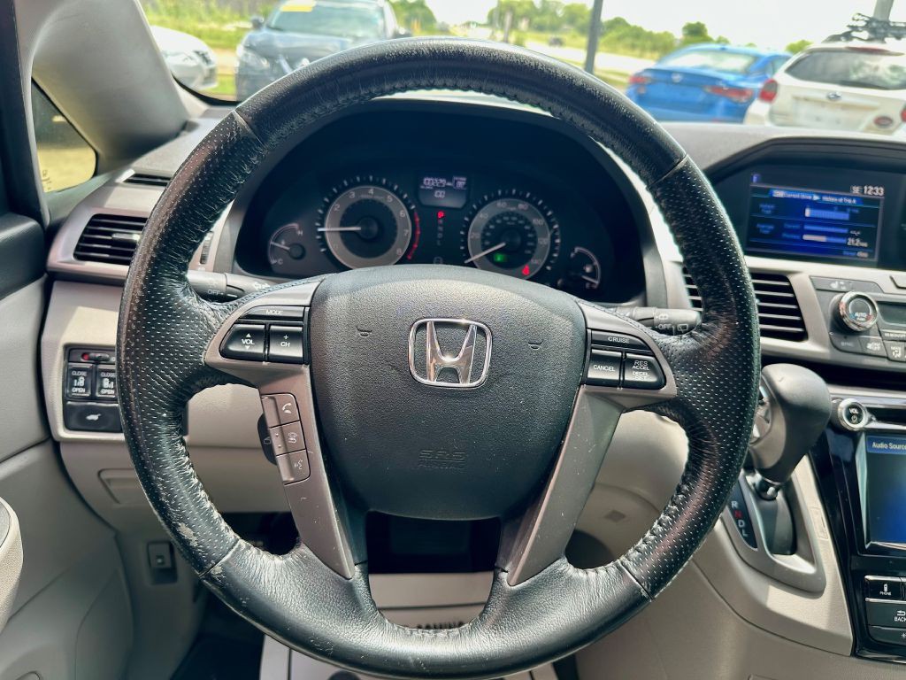 2015 Honda Odyssey Image 30