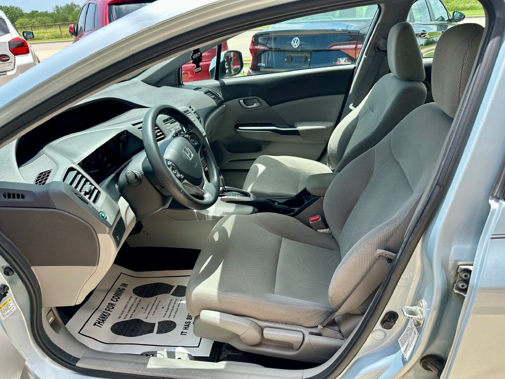 2012 Honda Civic Image 17
