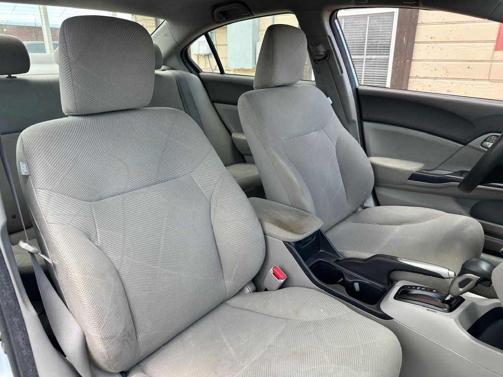 2012 Honda Civic Image 22