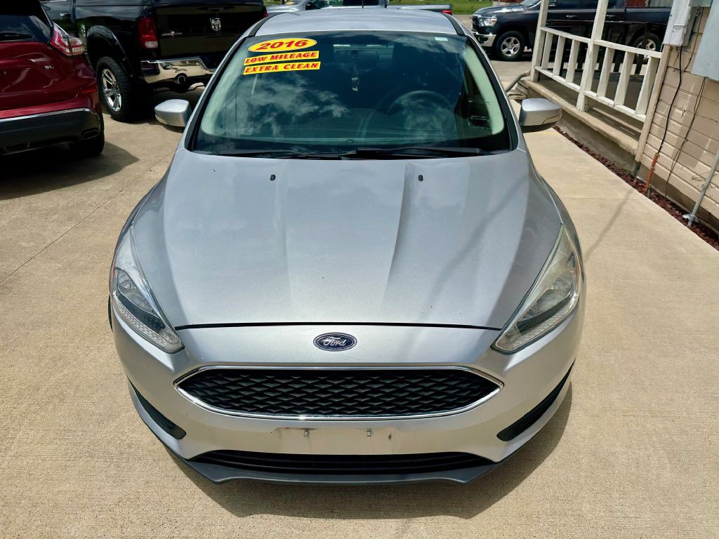 2016 Ford Focus Image 4