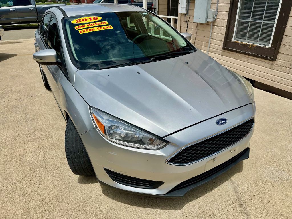 2016 Ford Focus Image 5