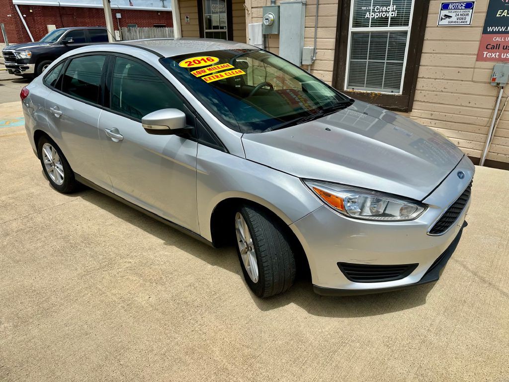 2016 Ford Focus Image 6