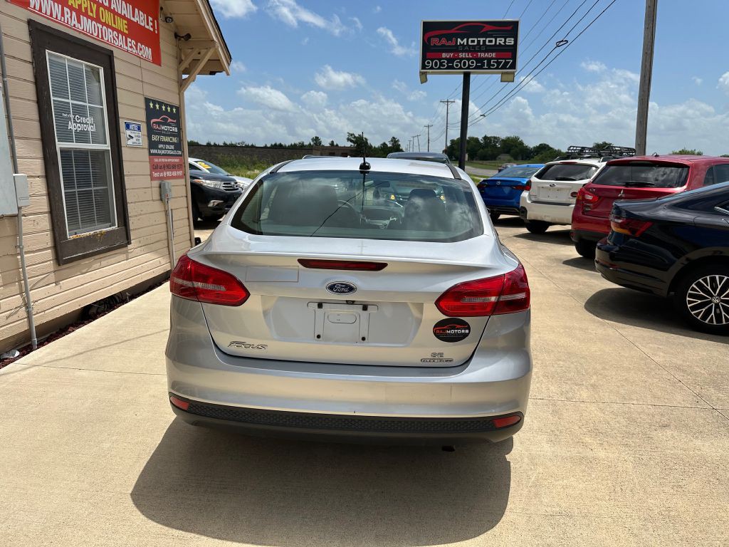 2016 Ford Focus Image 10