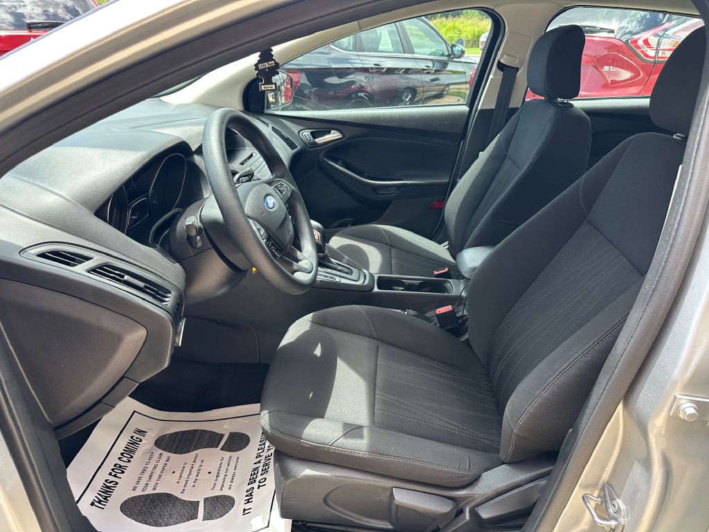 2016 Ford Focus Image 15