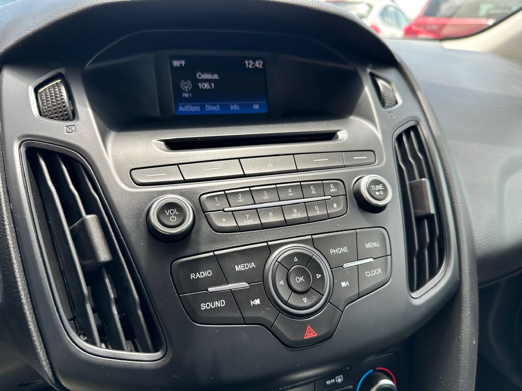 2016 Ford Focus Image 25