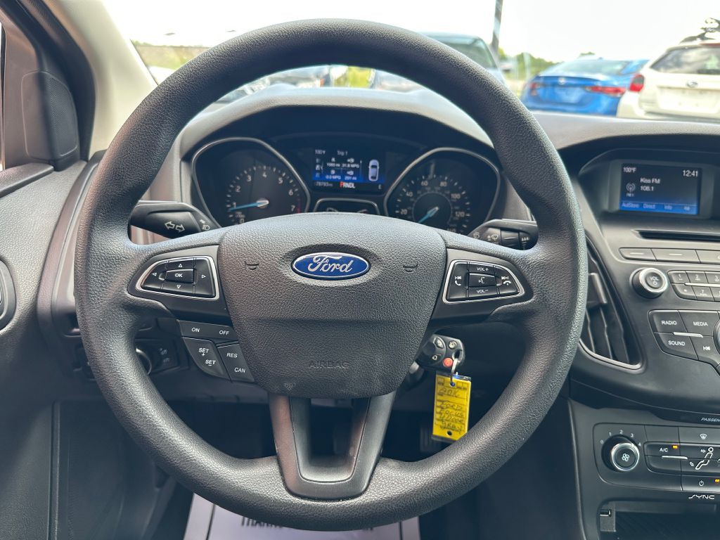 2016 Ford Focus Image 28
