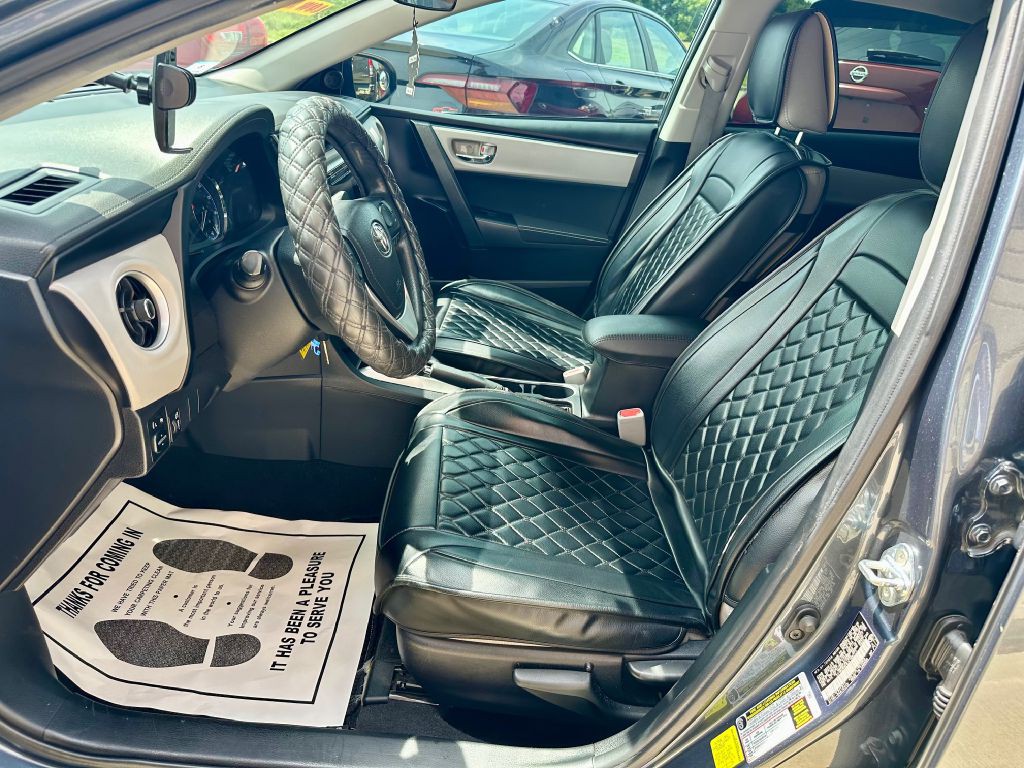 2018 Toyota Corolla Image 17
