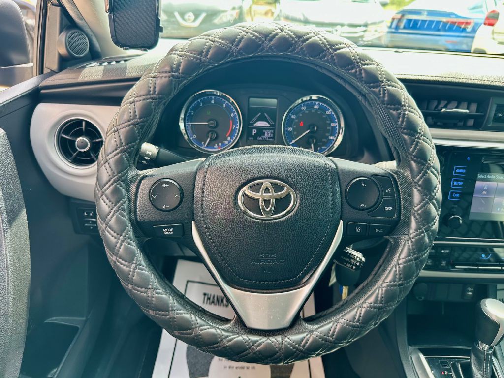 2018 Toyota Corolla Image 19