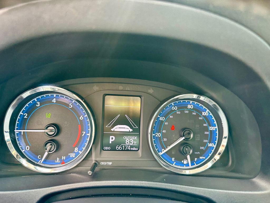 2018 Toyota Corolla Image 20