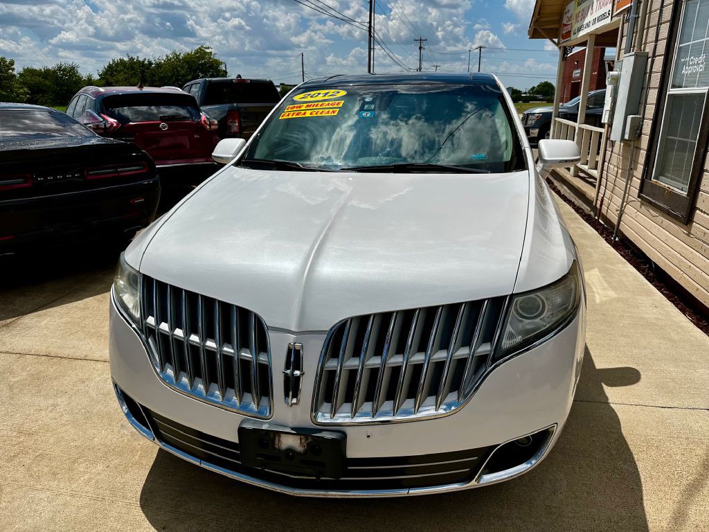 2012 Lincoln MKT Image 5