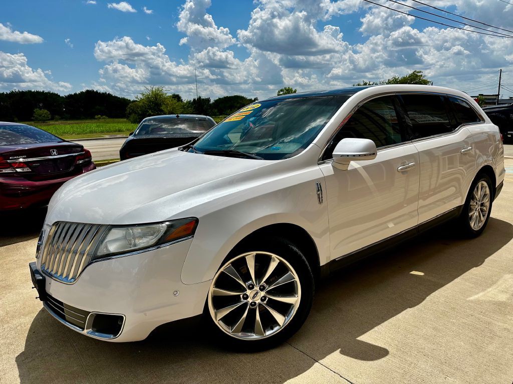 2012 Lincoln MKT Image 16