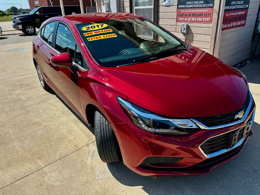2017 Chevrolet Cruze Image 5