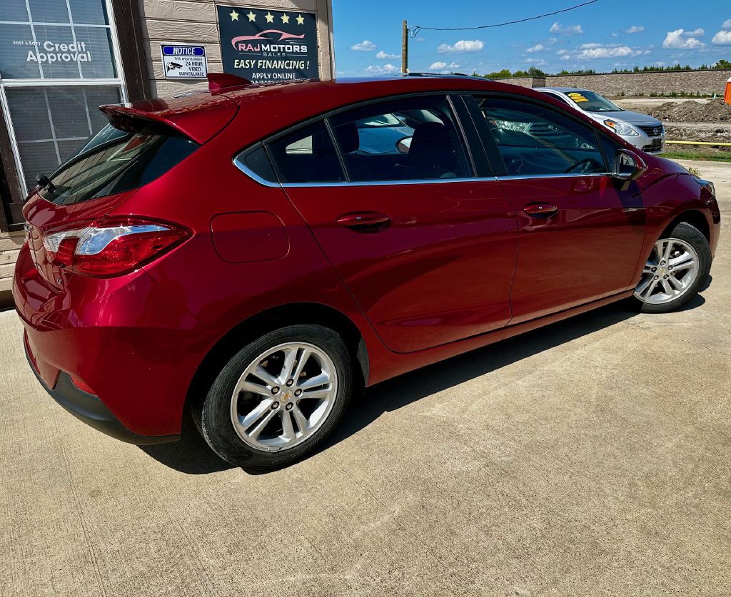 2017 Chevrolet Cruze Image 7