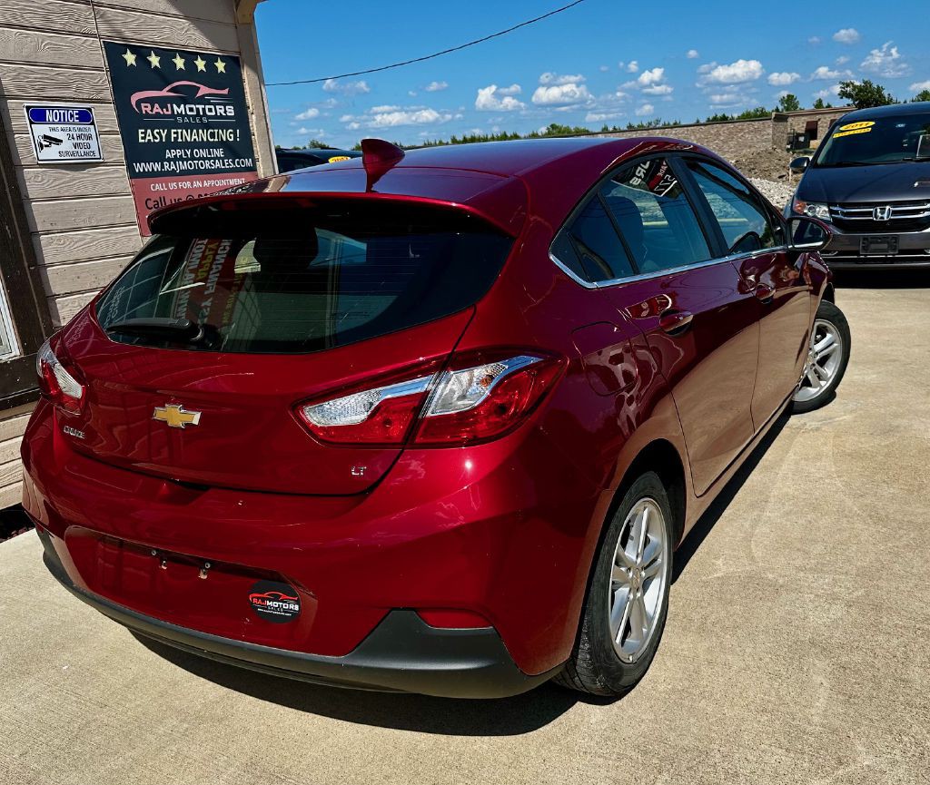 2017 Chevrolet Cruze Image 9