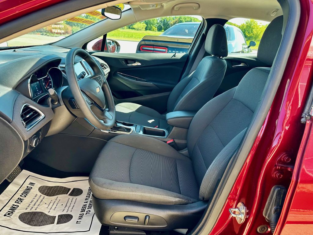 2017 Chevrolet Cruze Image 15