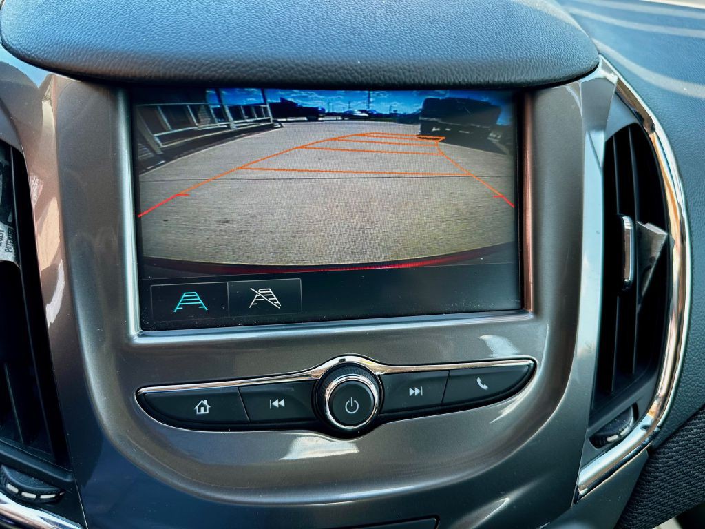 2017 Chevrolet Cruze Image 28