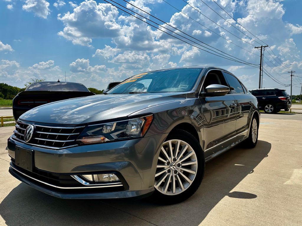 2016 Volkswagen Passat Image 2