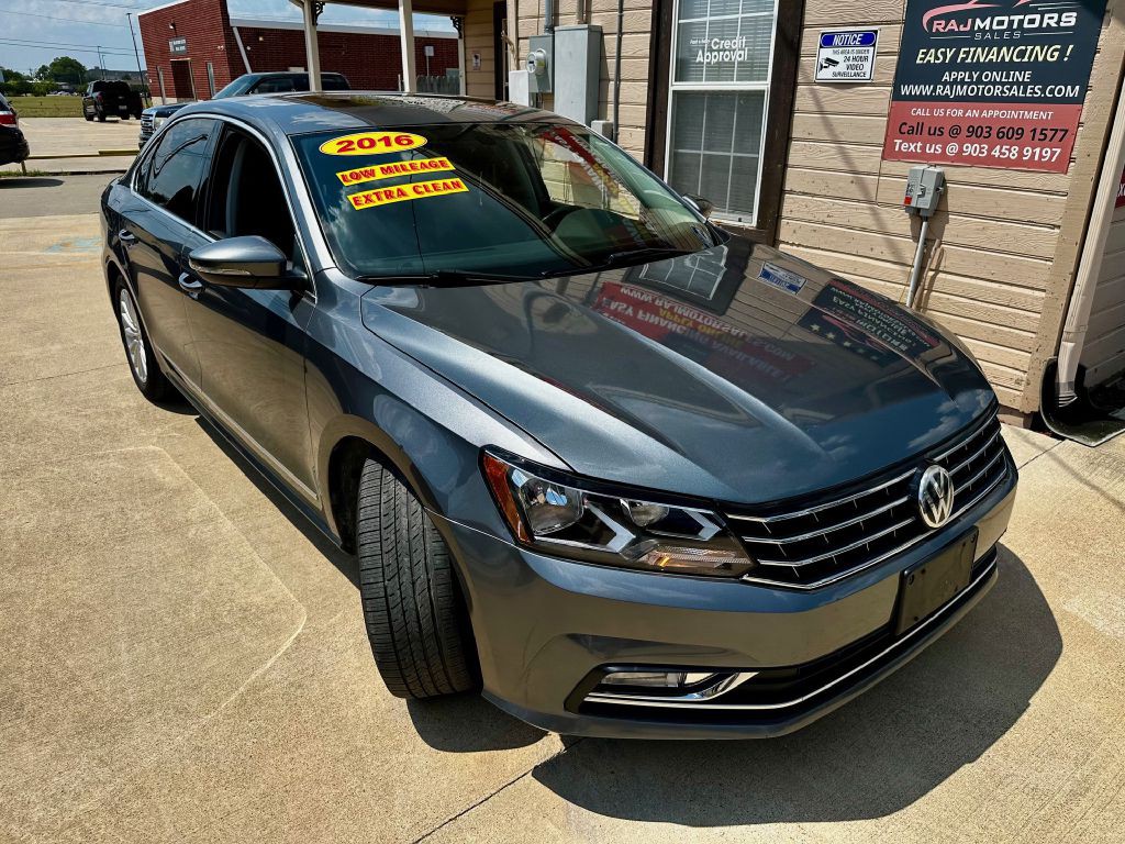 2016 Volkswagen Passat Image 8