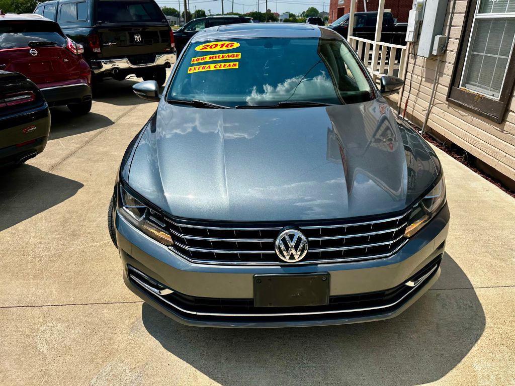 2016 Volkswagen Passat Image 6