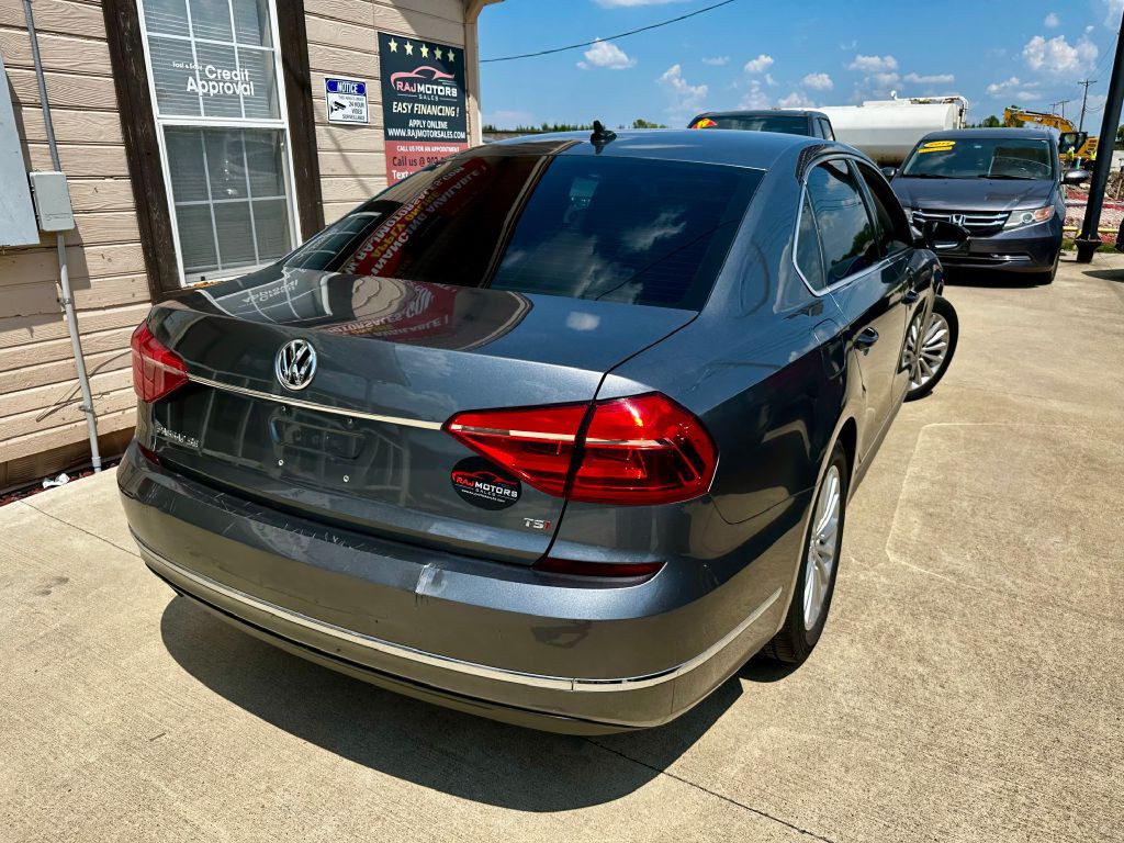 2016 Volkswagen Passat Image 12