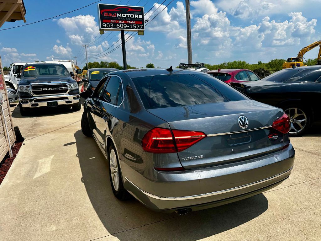 2016 Volkswagen Passat Image 15