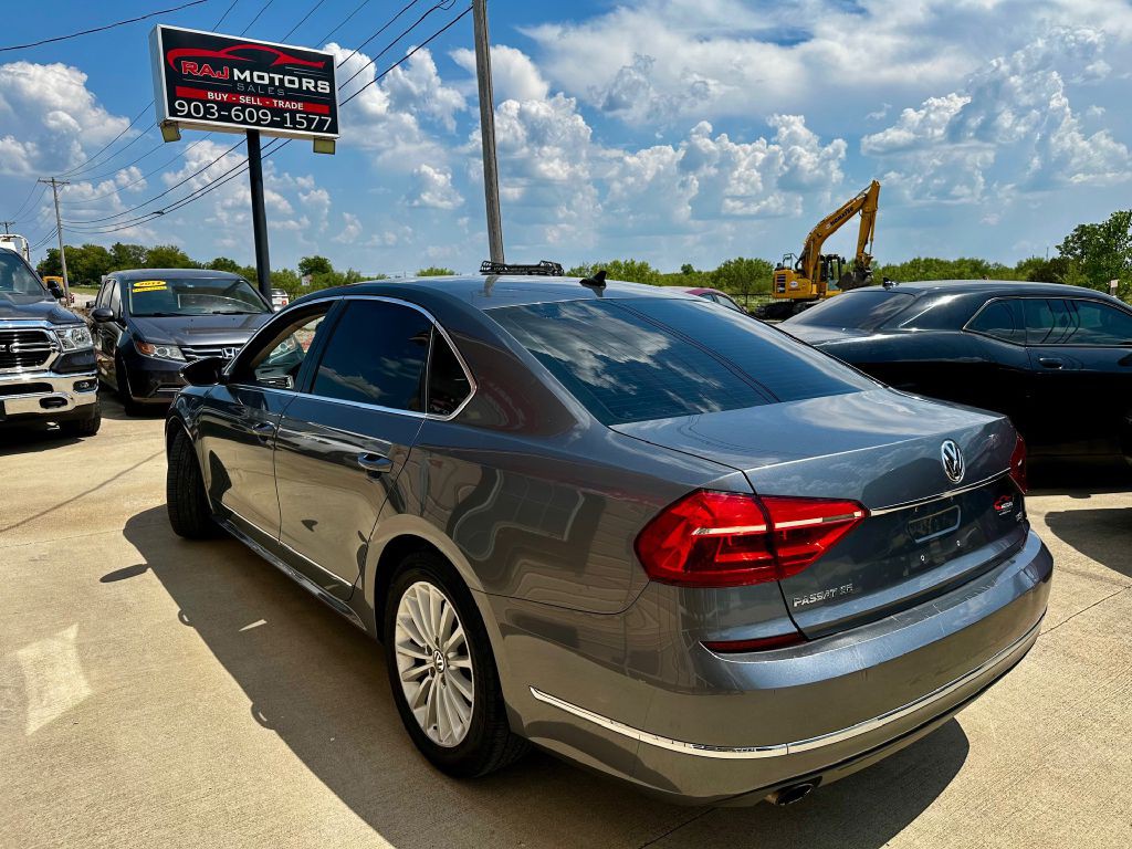 2016 Volkswagen Passat Image 16