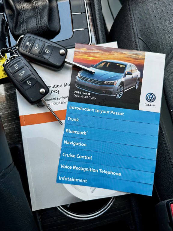 2016 Volkswagen Passat Image 18