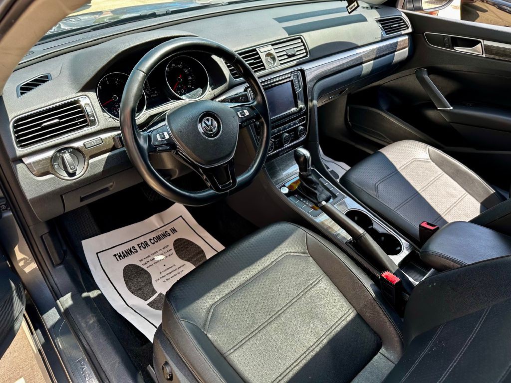 2016 Volkswagen Passat Image 20