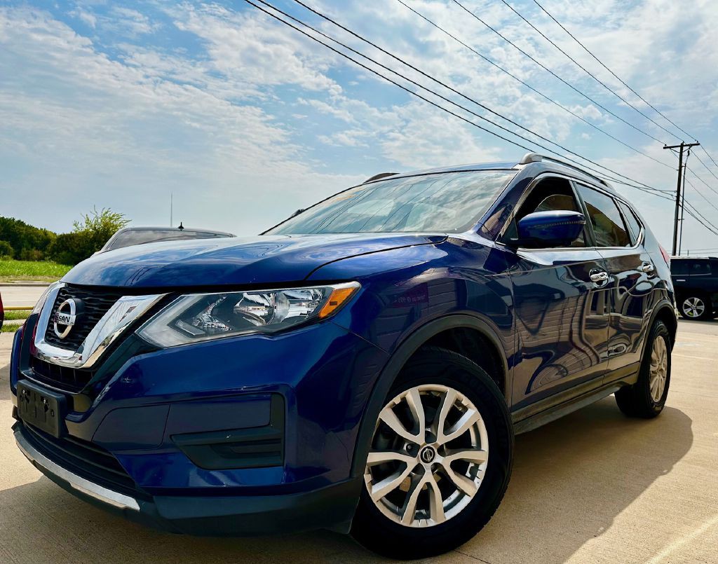 2017 Nissan Rogue Image 2