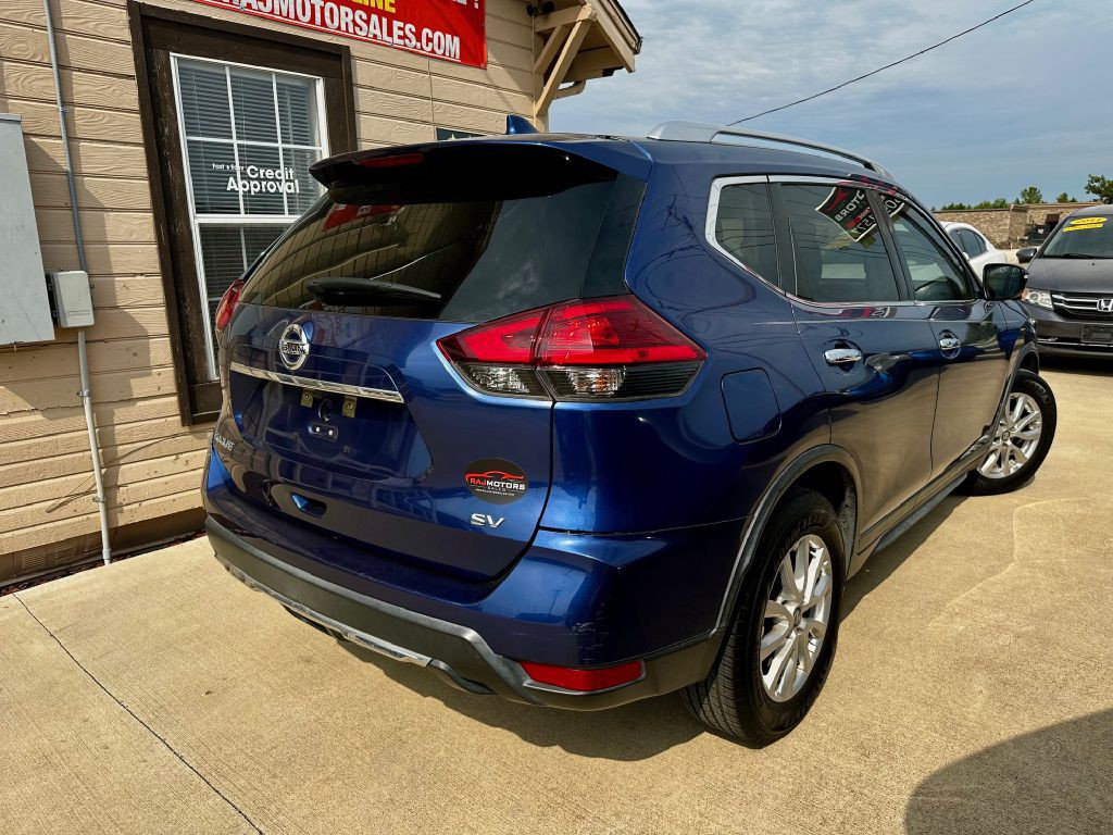 2017 Nissan Rogue Image 9