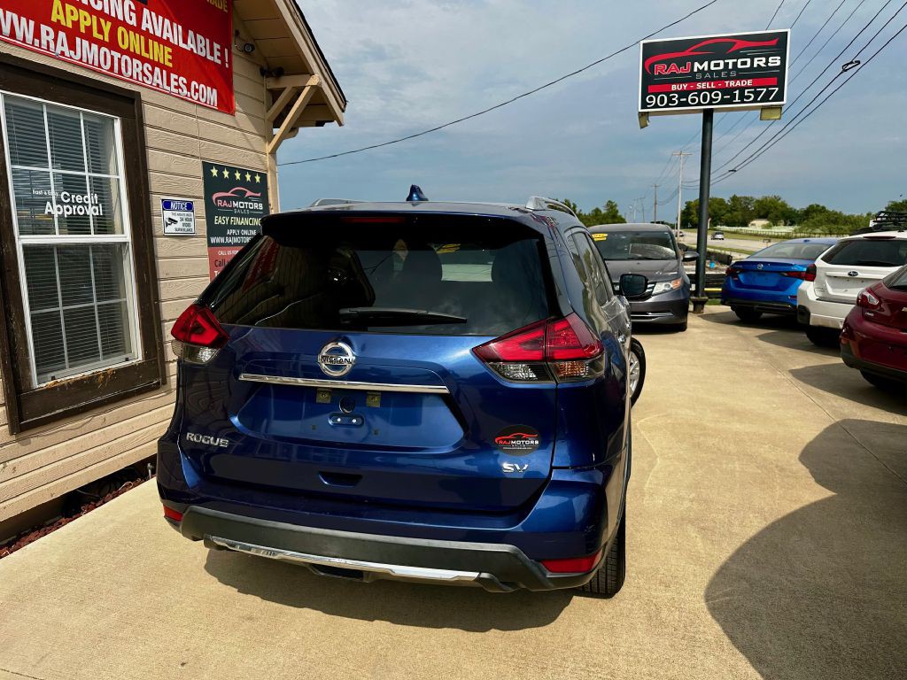 2017 Nissan Rogue Image 10