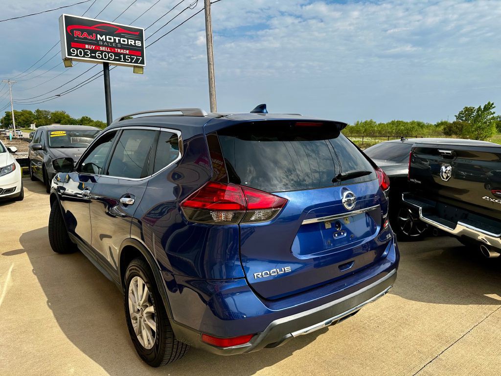 2017 Nissan Rogue Image 13