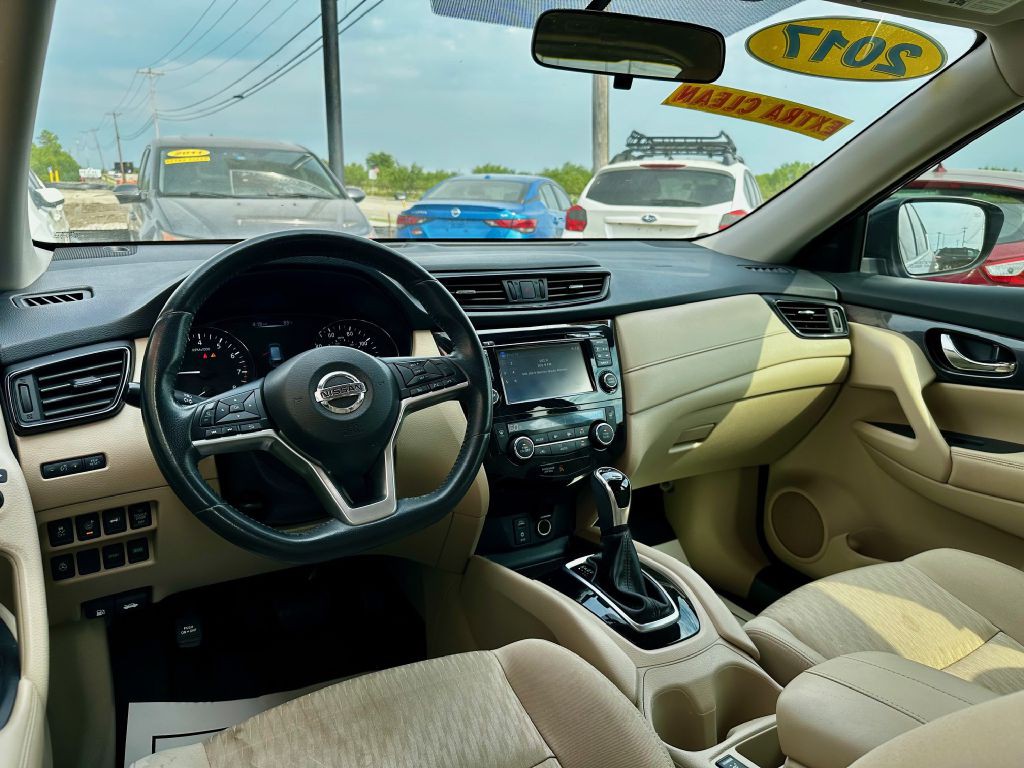 2017 Nissan Rogue Image 22